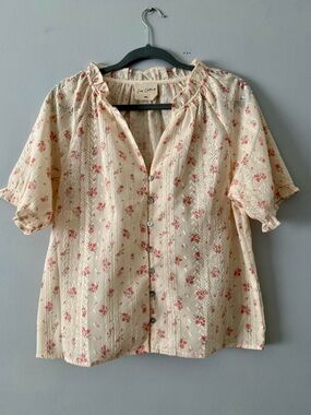Cream Floral Button-Front Peasant Blouse size Medium